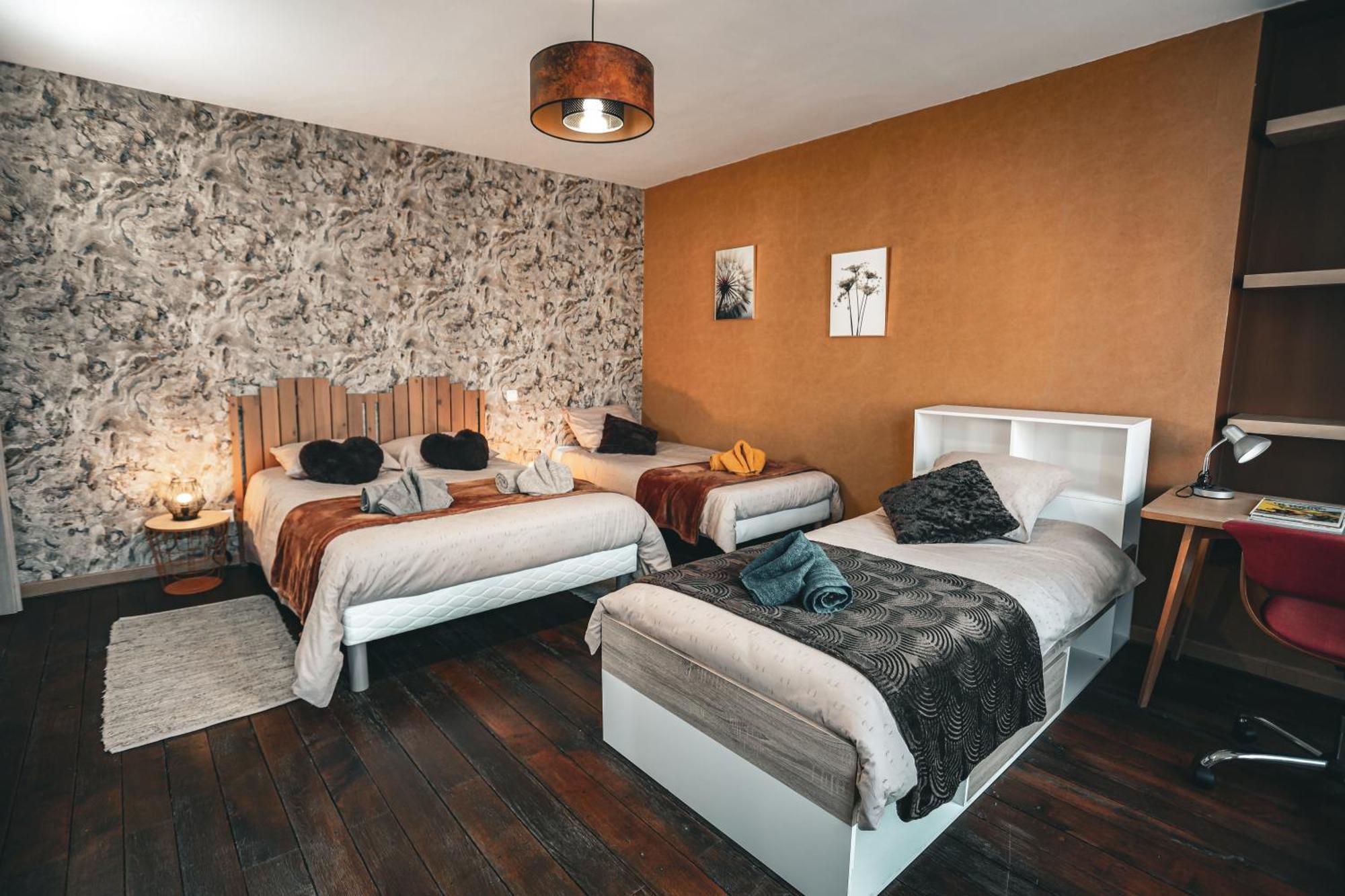 Gite , Au Dormeur Du Val Vireux-Wallerand 外观 照片